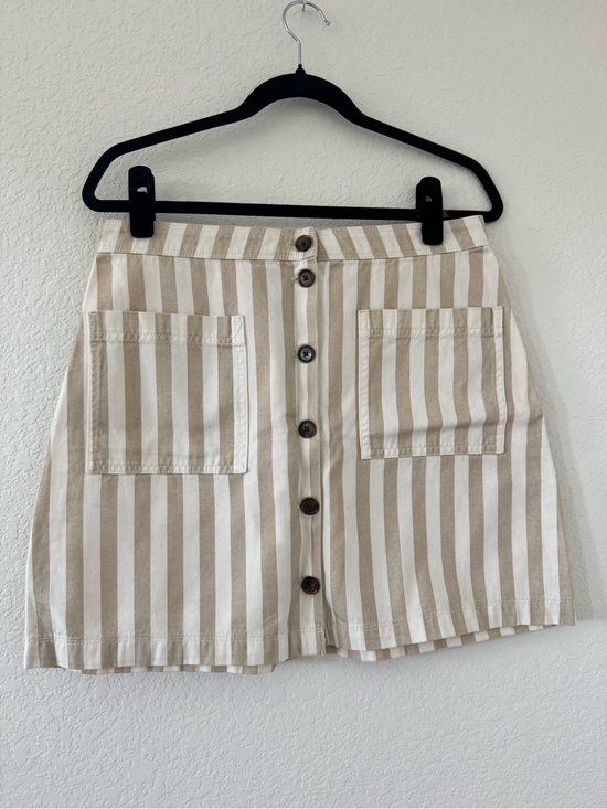 Old Navy Dresses & Skirts - Old Navy Button Front Tan Cream Striped Skirt